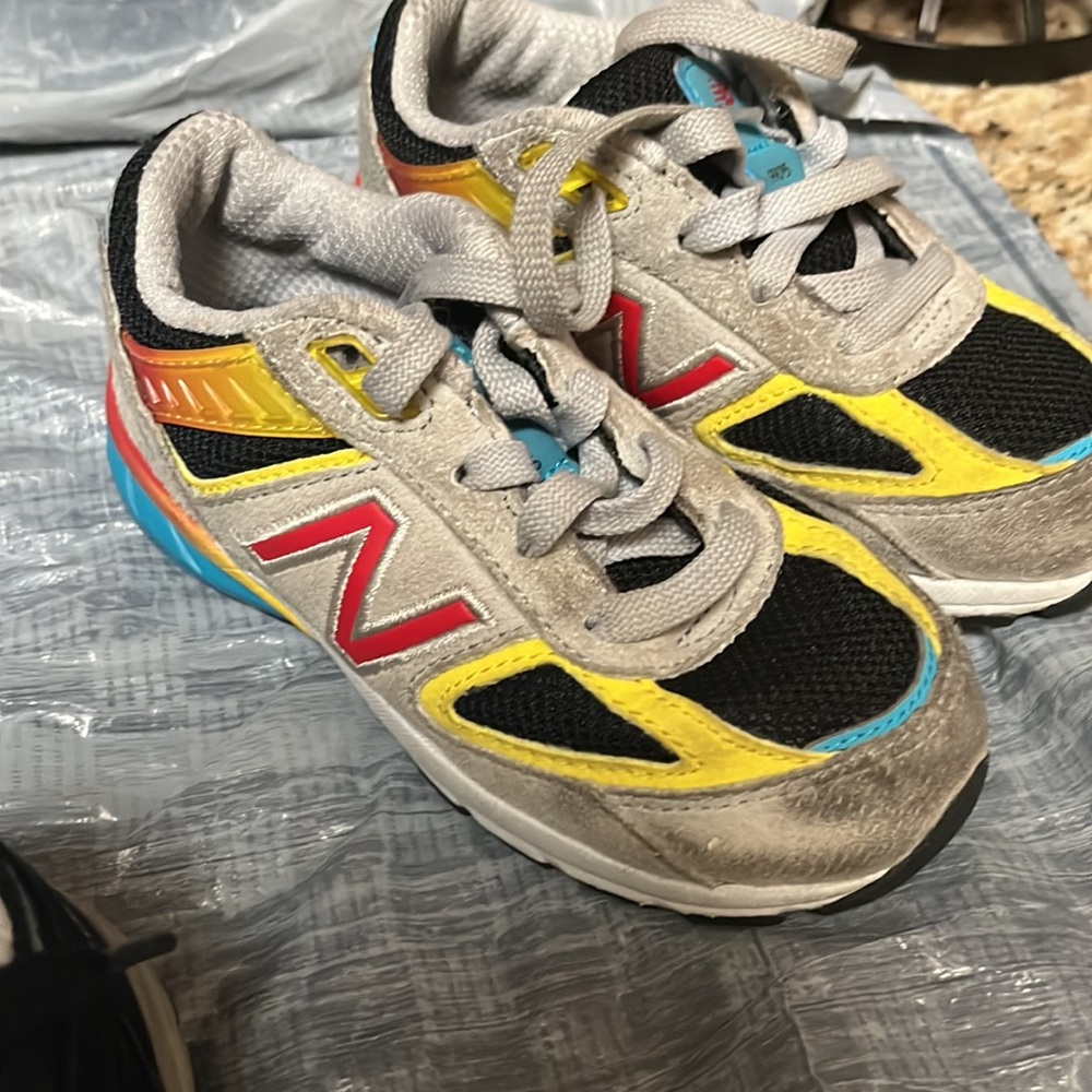 Used - Picture 2 of 2